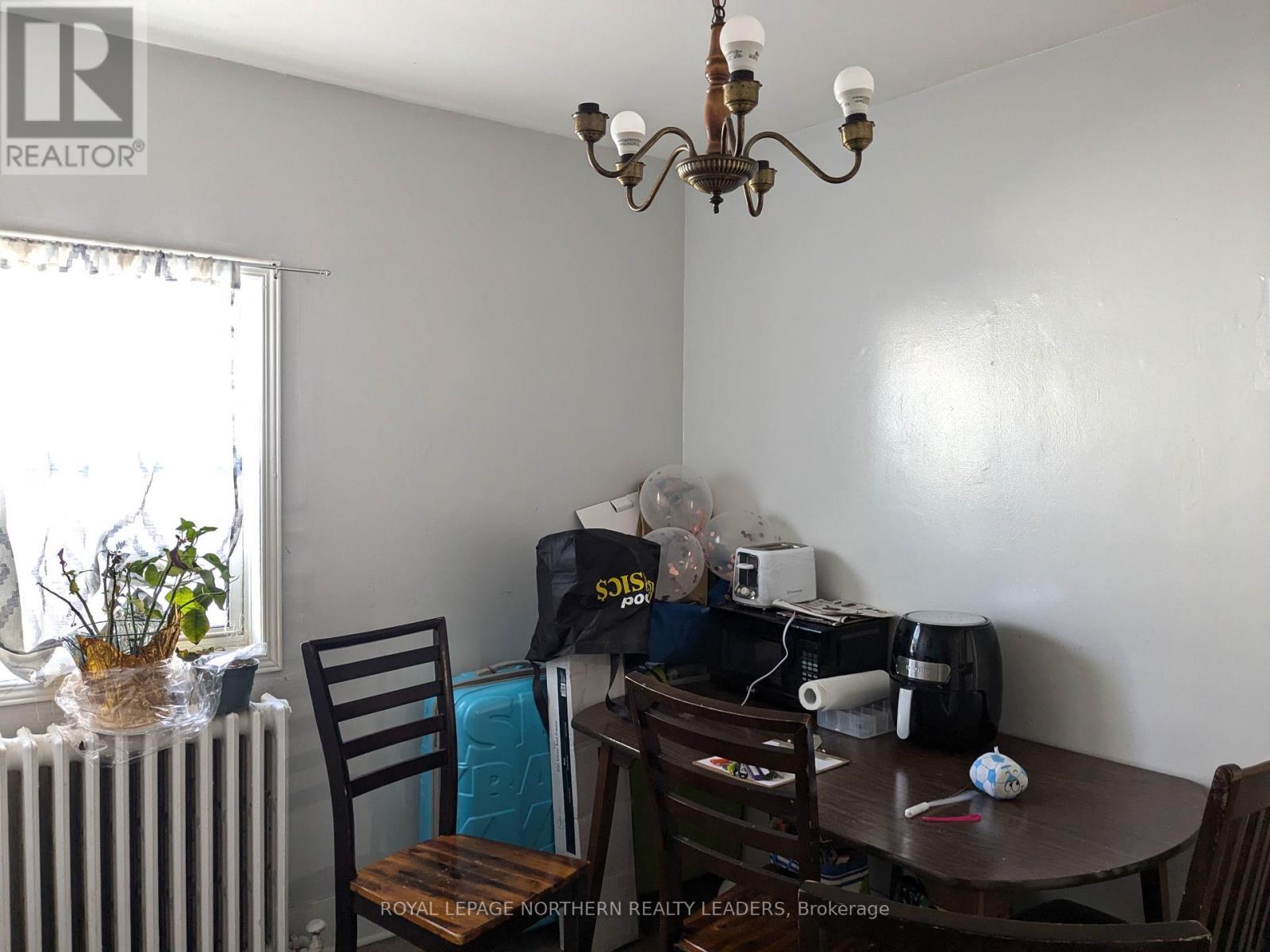 












11-15 AURA LAKE STREET

,
Timmins (SCH - Main Area),




Ontario
P0N1G0

