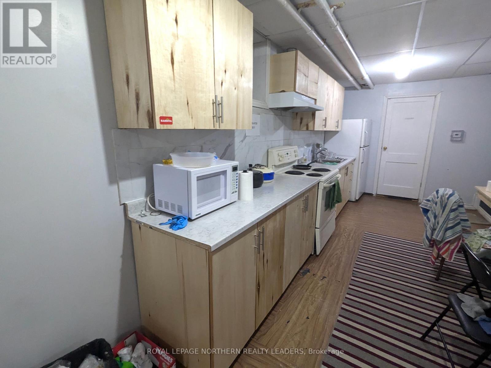 












11-15 AURA LAKE STREET

,
Timmins (SCH - Main Area),




Ontario
P0N1G0

