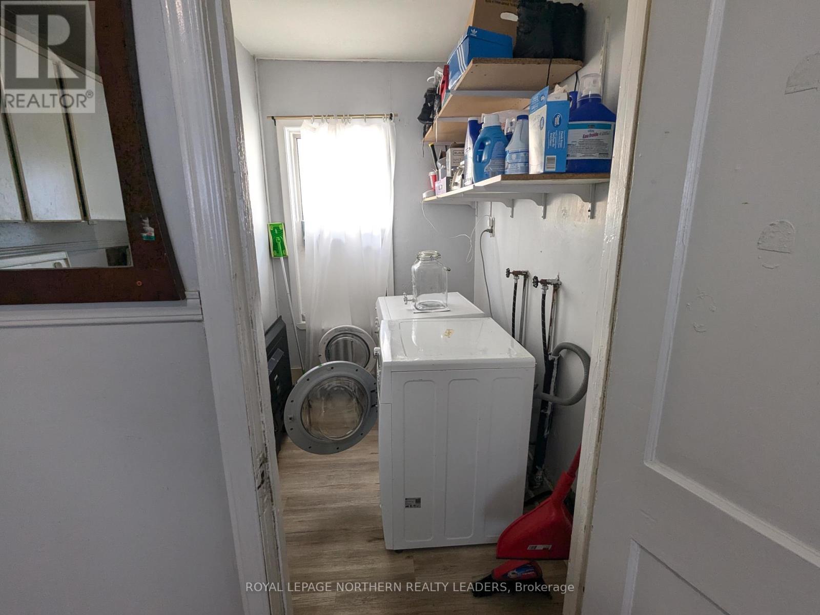 












11-15 AURA LAKE STREET

,
Timmins (SCH - Main Area),




Ontario
P0N1G0

