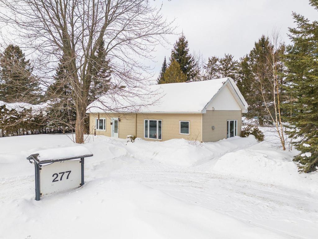 









277


Route de Windsor

,
Sherbrooke (Brompton/Rock Forest/Saint-Élie/Deauville),




QC
J1C0E5

