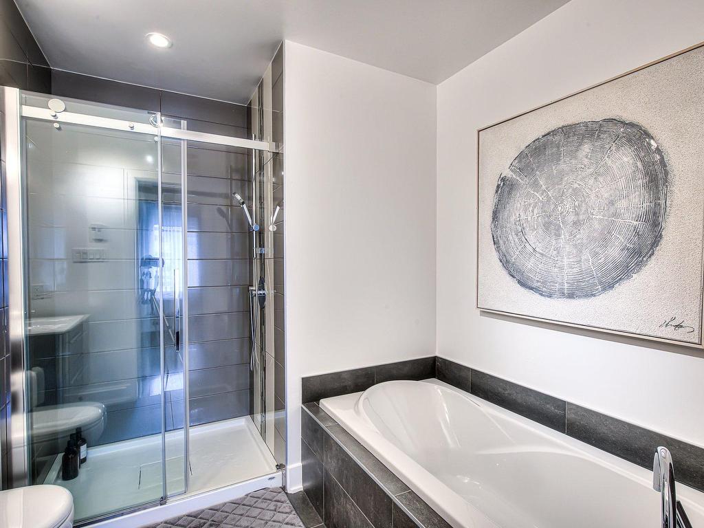 









2865


Av. du Cosmodôme

, 1104,
Laval (Chomedey),




QC
H7T0G6

