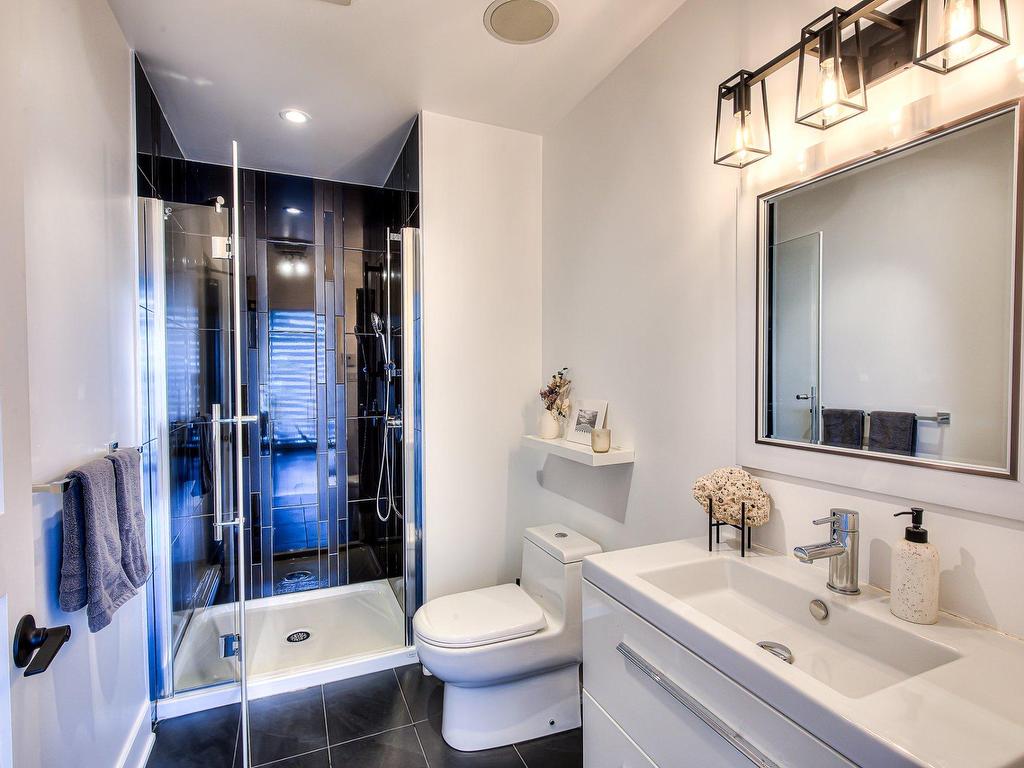 









2865


Av. du Cosmodôme

, 1104,
Laval (Chomedey),




QC
H7T0G6

