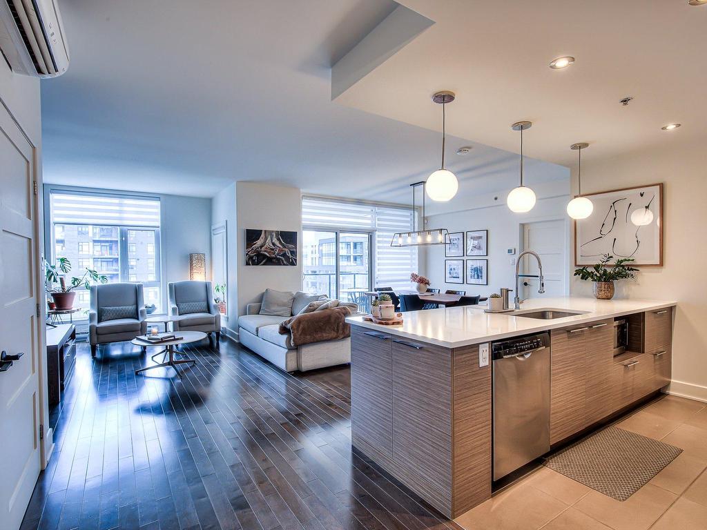 









2865


Av. du Cosmodôme

, 1104,
Laval (Chomedey),




QC
H7T0G6

