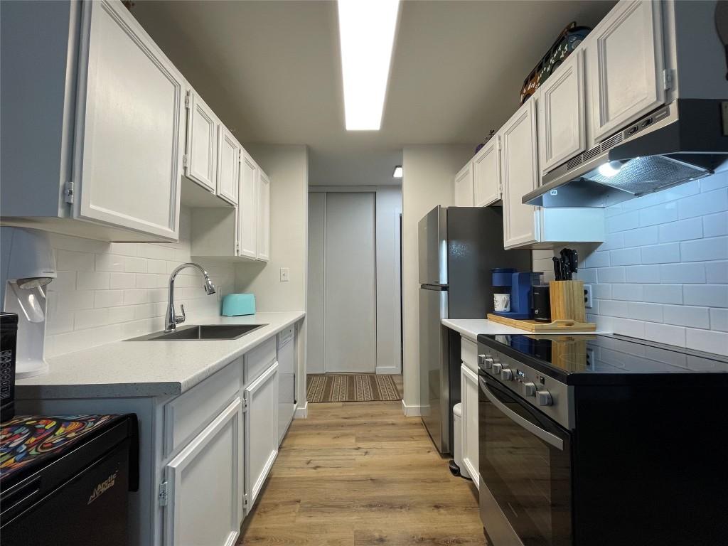 









715


Leathead

Road, 152,
Kelowna,




BC
V1X 5W3

