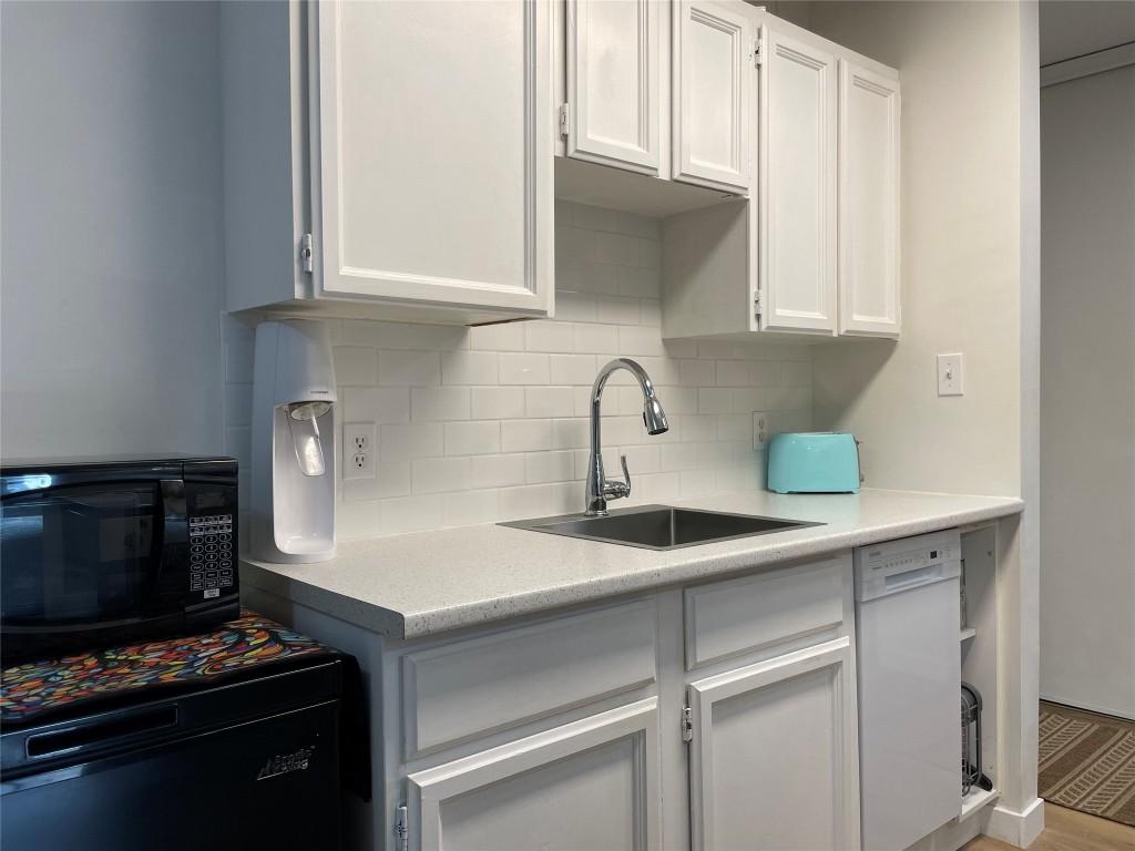 









715


Leathead

Road, 152,
Kelowna,




BC
V1X 5W3


