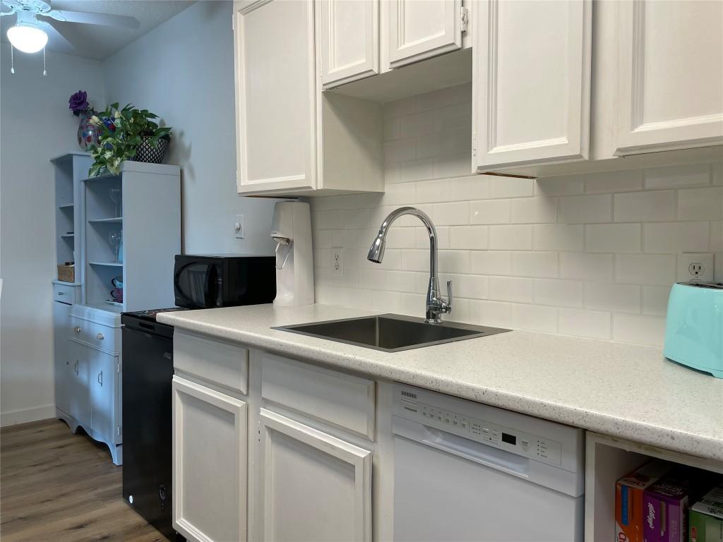 









715


Leathead

Road, 152,
Kelowna,




BC
V1X 5W3

