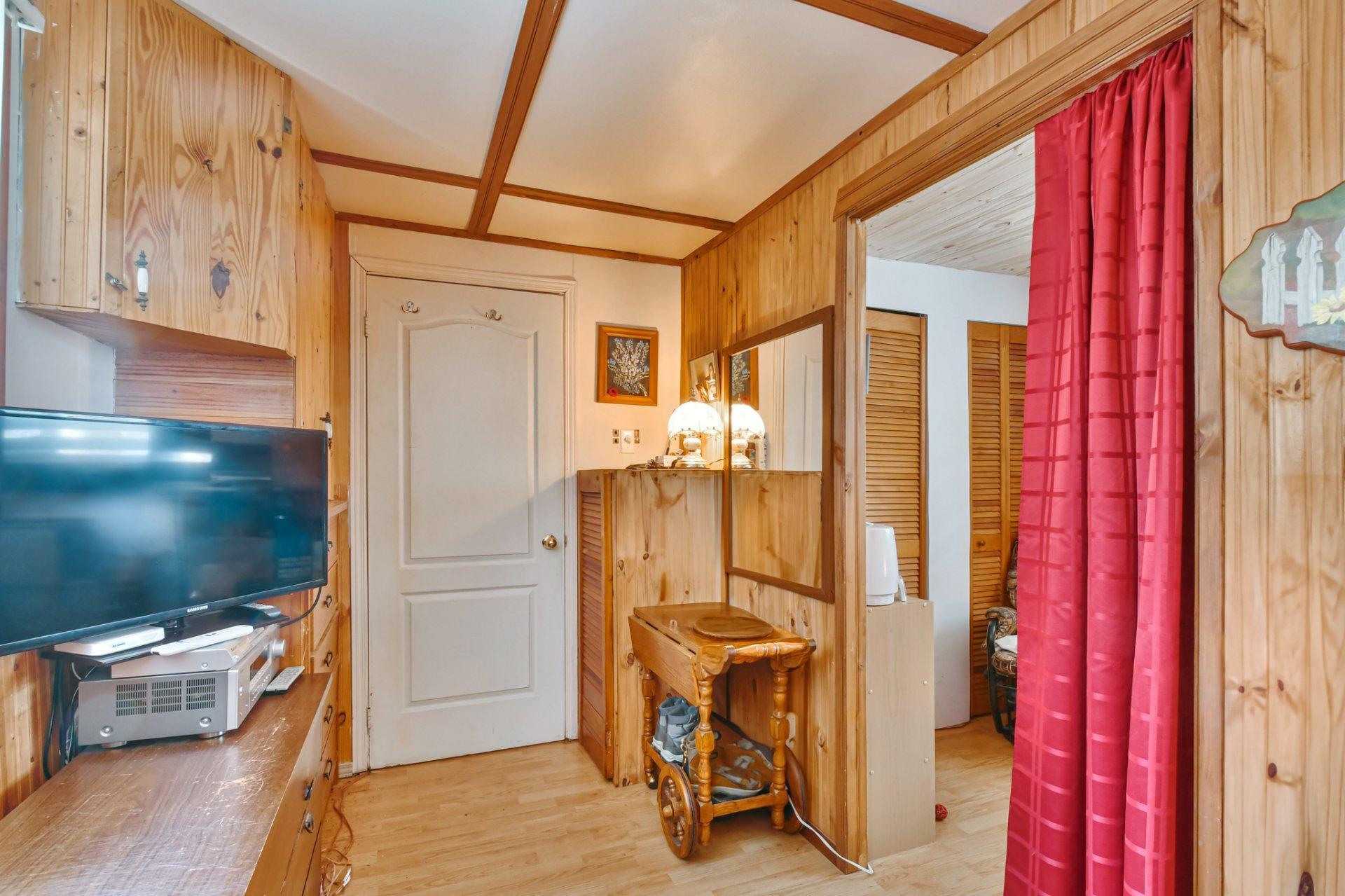 









958


Ch. des Habitations-des-Monts

,
Saint-Sauveur,




QC
J0R1R3

