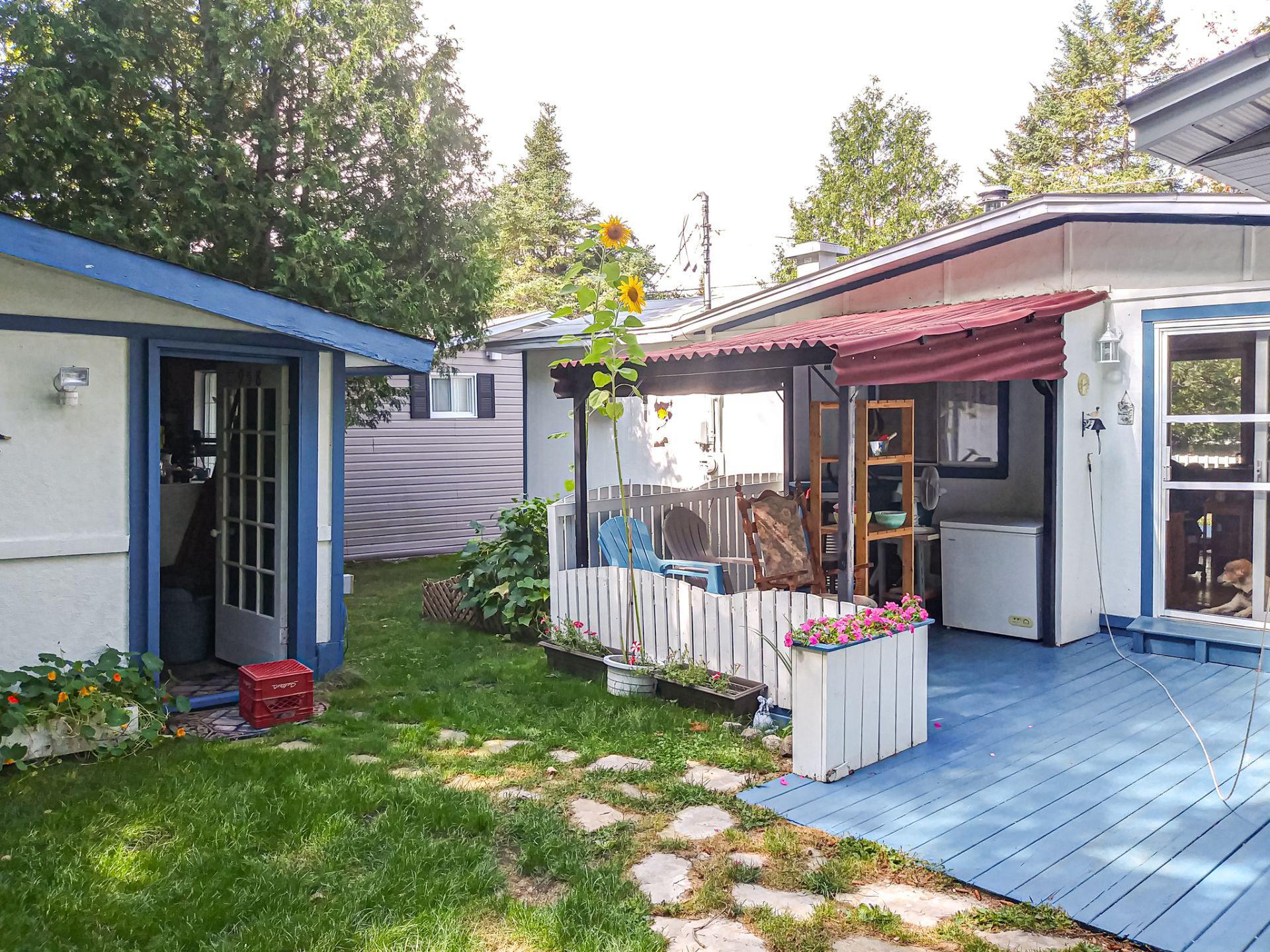









958


Ch. des Habitations-des-Monts

,
Saint-Sauveur,




QC
J0R1R3

