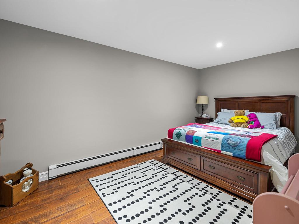 












245 Campbells Way

,
Cape Traverse,




PE
C0B 1X0

