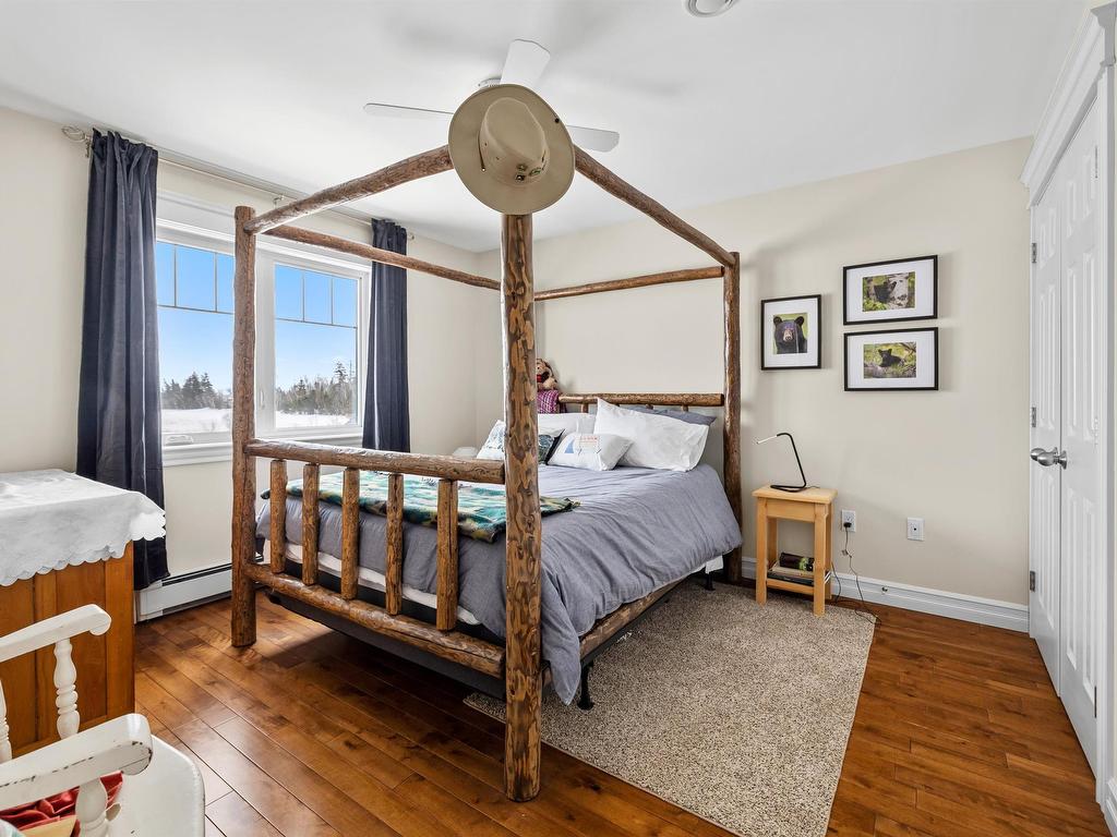 












245 Campbells Way

,
Cape Traverse,




PE
C0B 1X0


