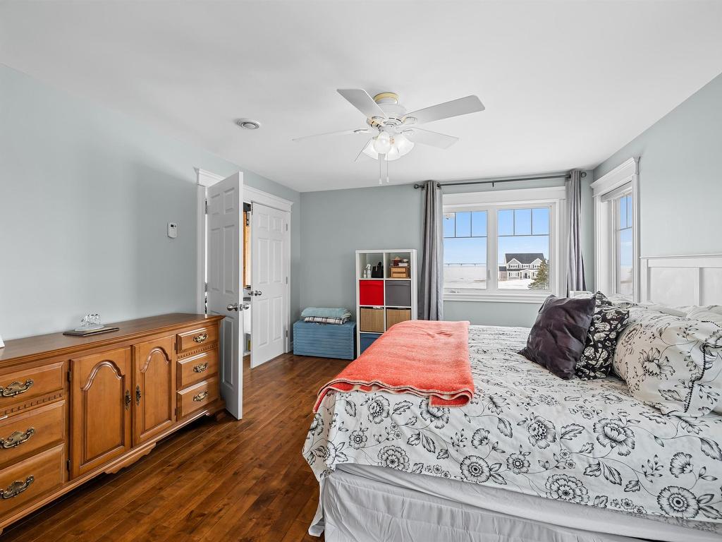 












245 Campbells Way

,
Cape Traverse,




PE
C0B 1X0

