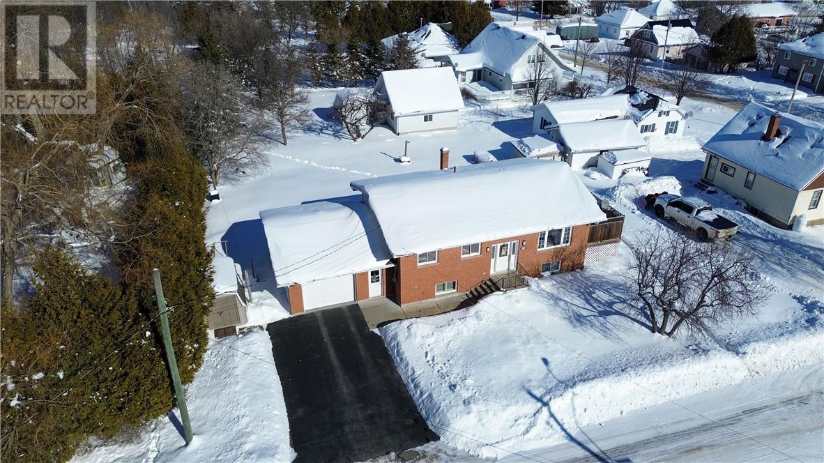 












22A Hall Street

,
Gore Bay, Manitoulin Island,




Ontario
P0P1H0

