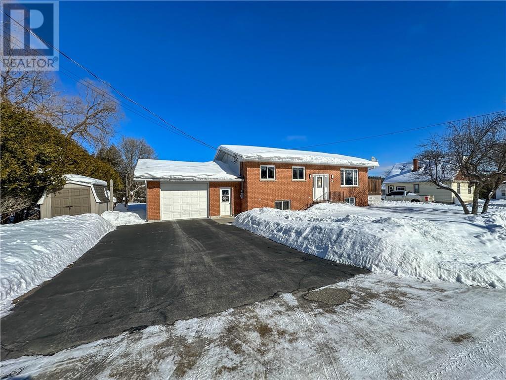 












22A Hall Street

,
Gore Bay, Manitoulin Island,




Ontario
P0P1H0

