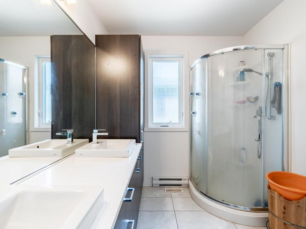 









30


Rue du Croissant-Perlé

,
La Prairie,




QC
J5R0N5

