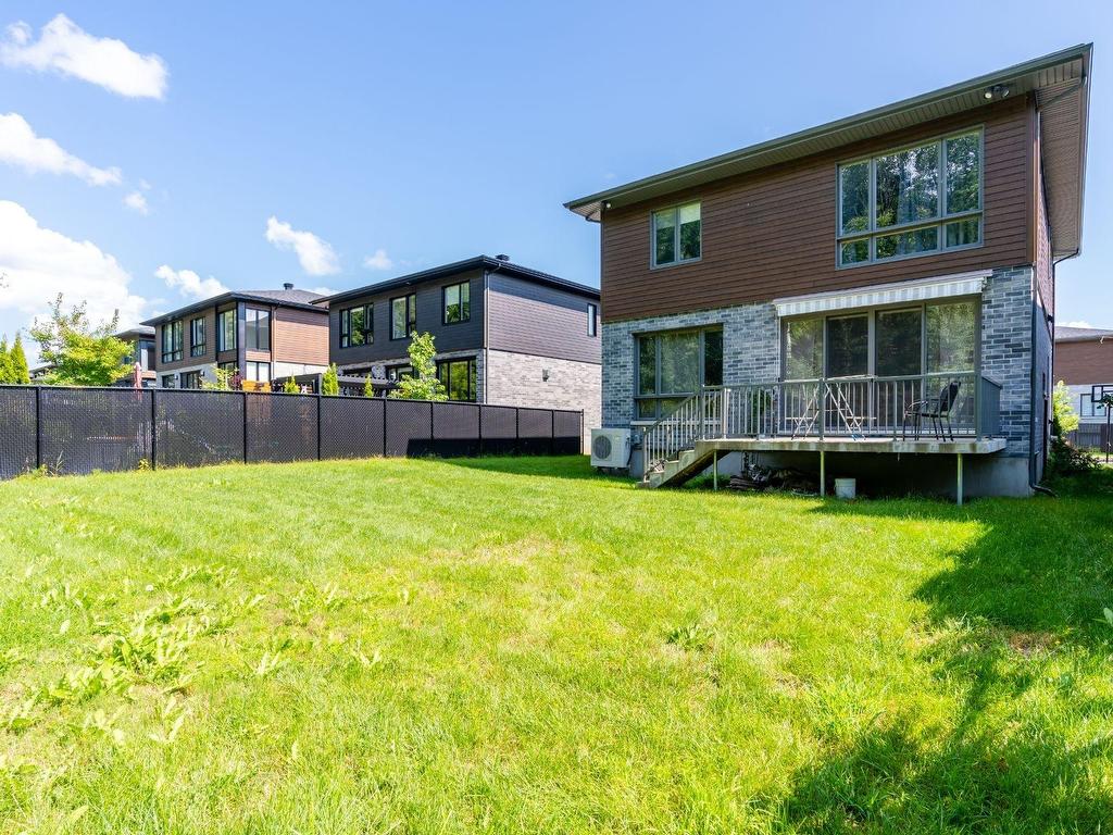 









30


Rue du Croissant-Perlé

,
La Prairie,




QC
J5R0N5

