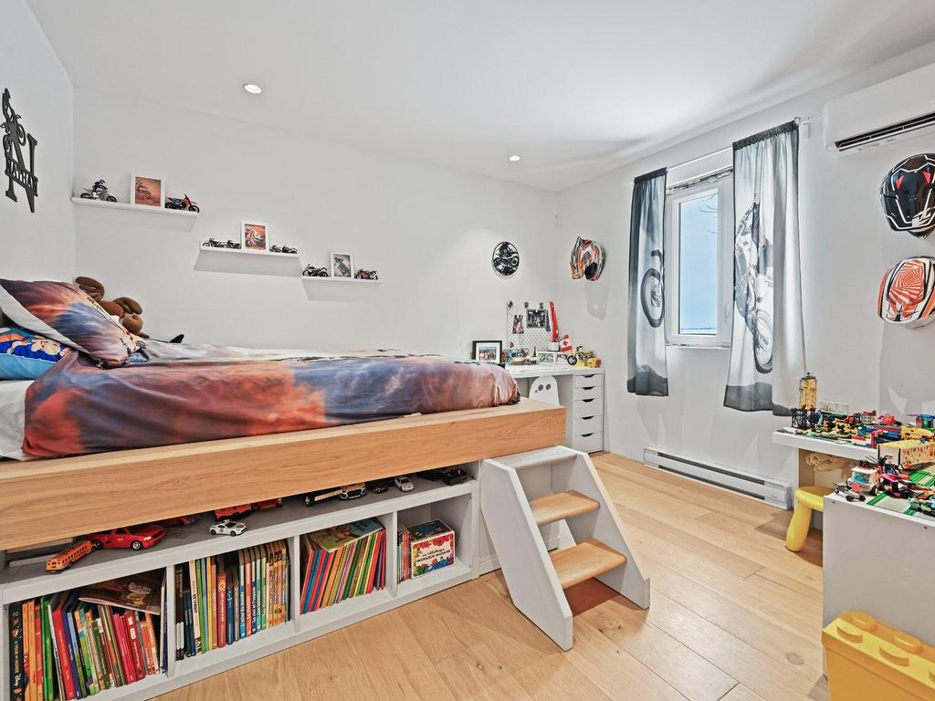 









497


Rue Principale

,
Saint-Sébastien,




QC
J0J2C0

