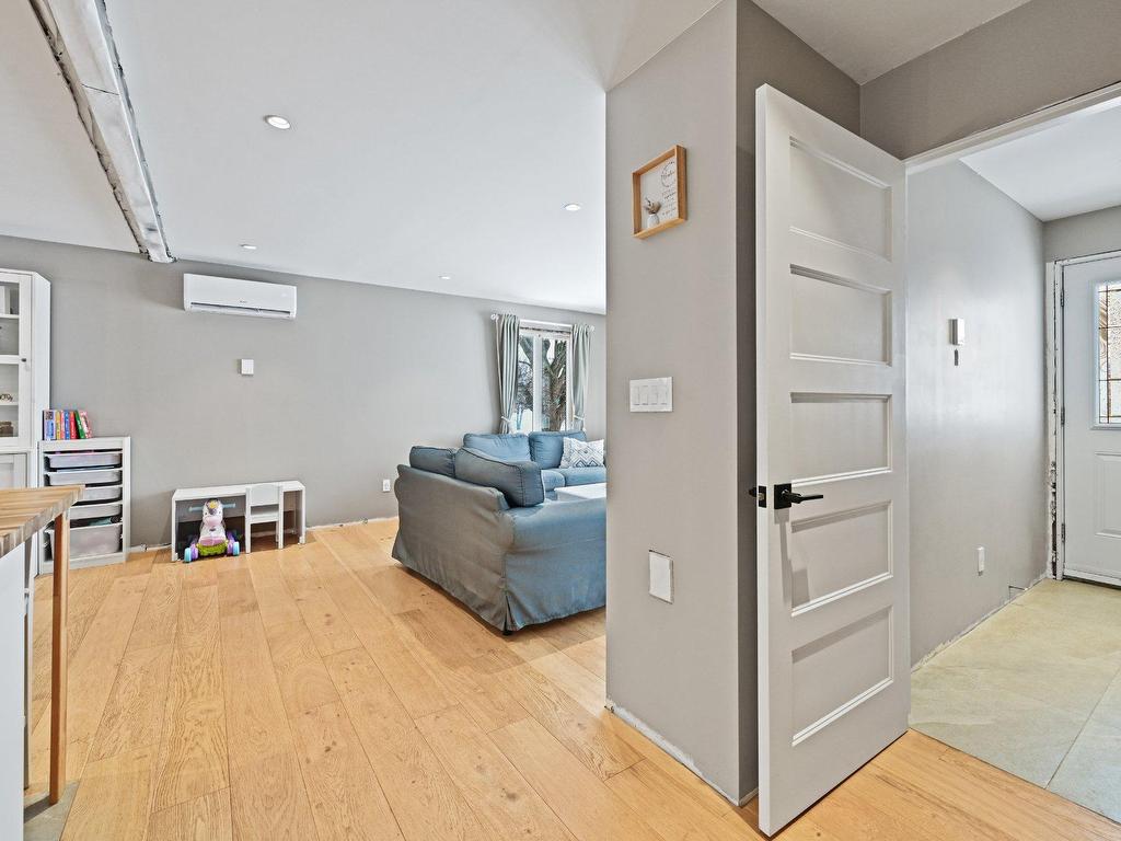 









497


Rue Principale

,
Saint-Sébastien,




QC
J0J2C0

