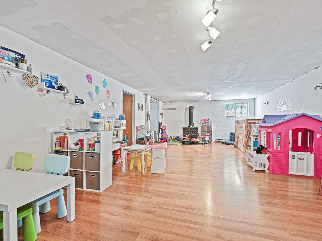 









497


Rue Principale

,
Saint-Sébastien,




QC
J0J2C0

