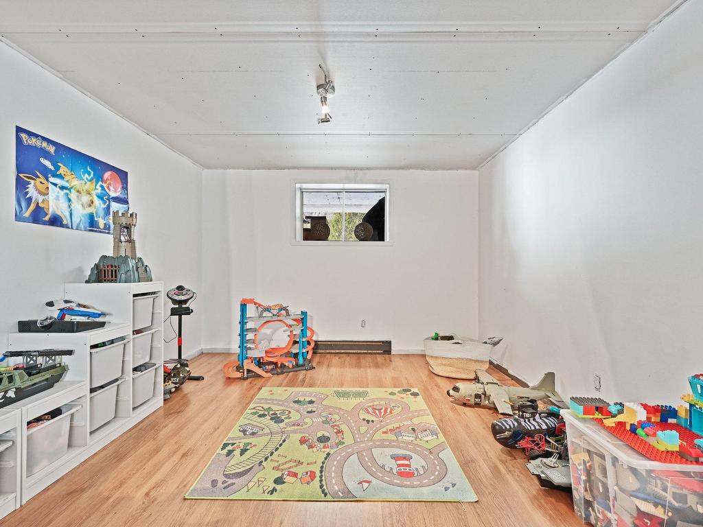 









497


Rue Principale

,
Saint-Sébastien,




QC
J0J2C0

