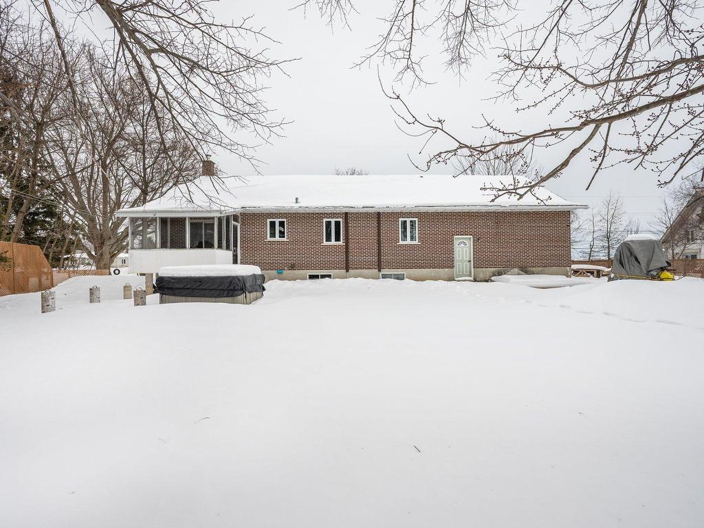 









497


Rue Principale

,
Saint-Sébastien,




QC
J0J2C0

