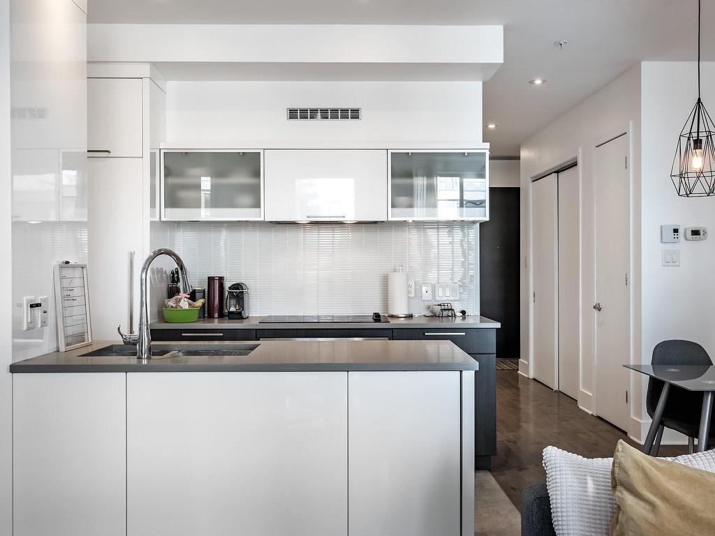 









901


Rue de la Commune E.

, 804,
Montréal (Ville-Marie),




QC
H2L0E2

