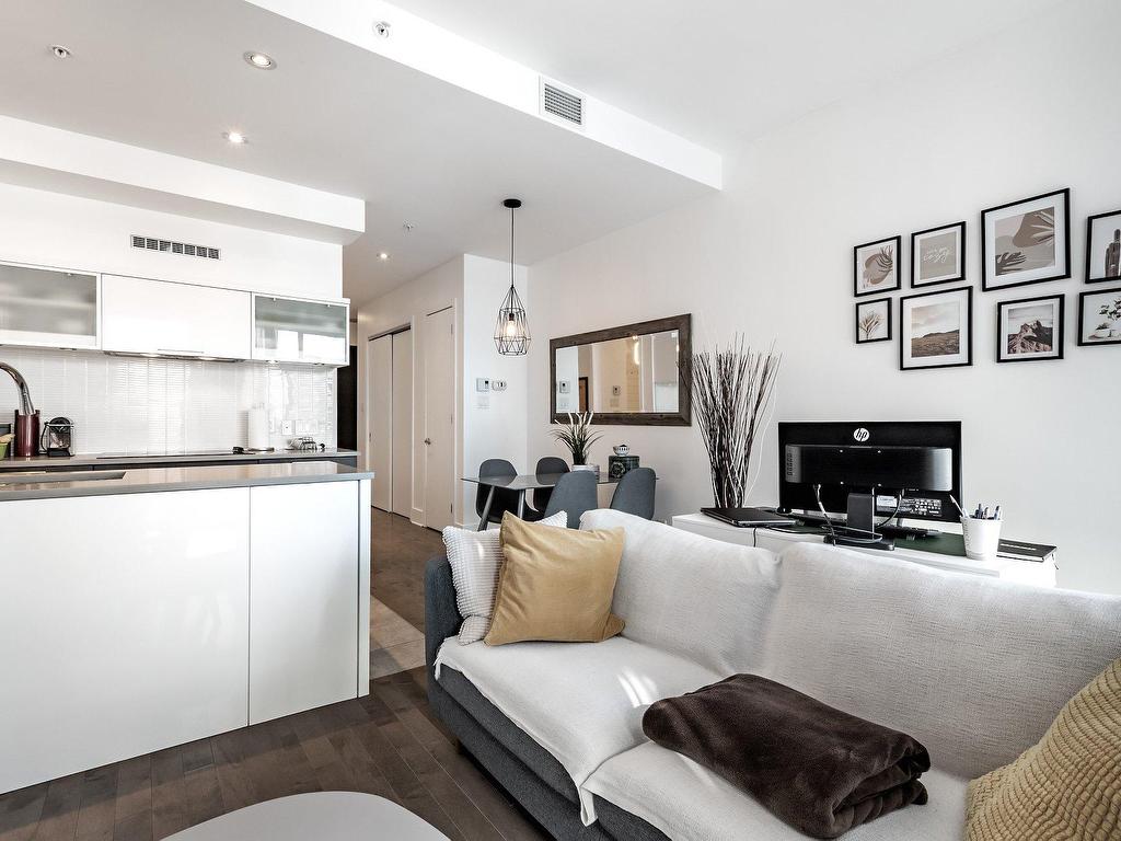 









901


Rue de la Commune E.

, 804,
Montréal (Ville-Marie),




QC
H2L0E2


