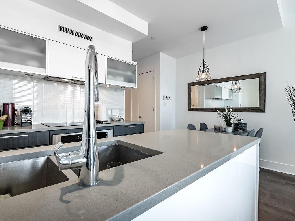









901


Rue de la Commune E.

, 804,
Montréal (Ville-Marie),




QC
H2L0E2

