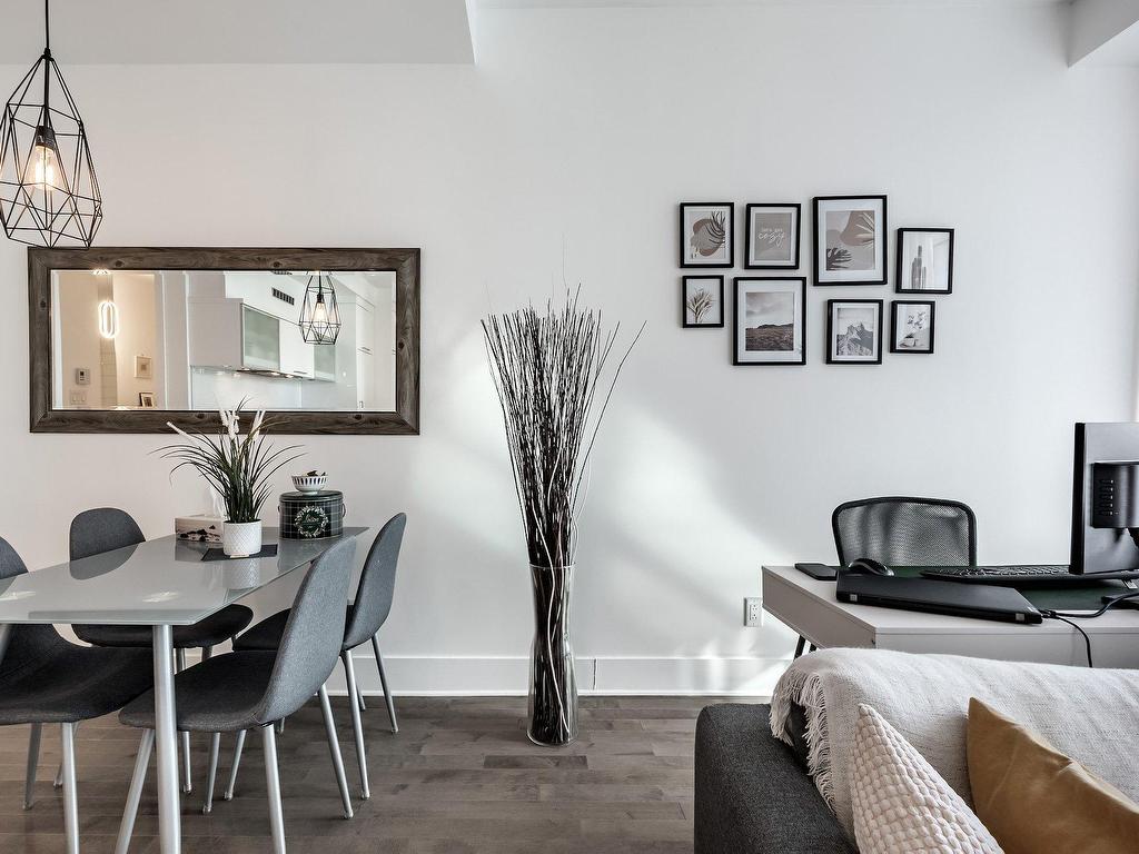 









901


Rue de la Commune E.

, 804,
Montréal (Ville-Marie),




QC
H2L0E2

