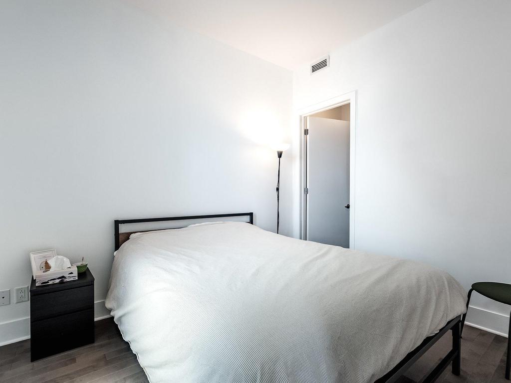 









901


Rue de la Commune E.

, 804,
Montréal (Ville-Marie),




QC
H2L0E2

