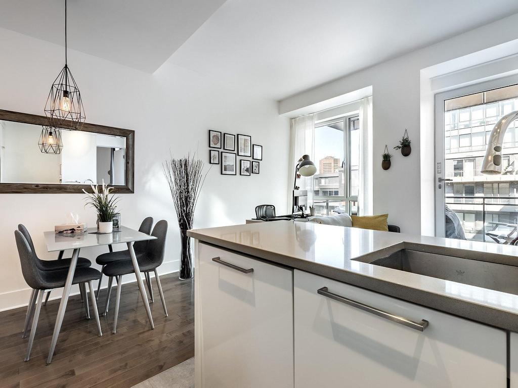 









901


Rue de la Commune E.

, 804,
Montréal (Ville-Marie),




QC
H2L0E2

