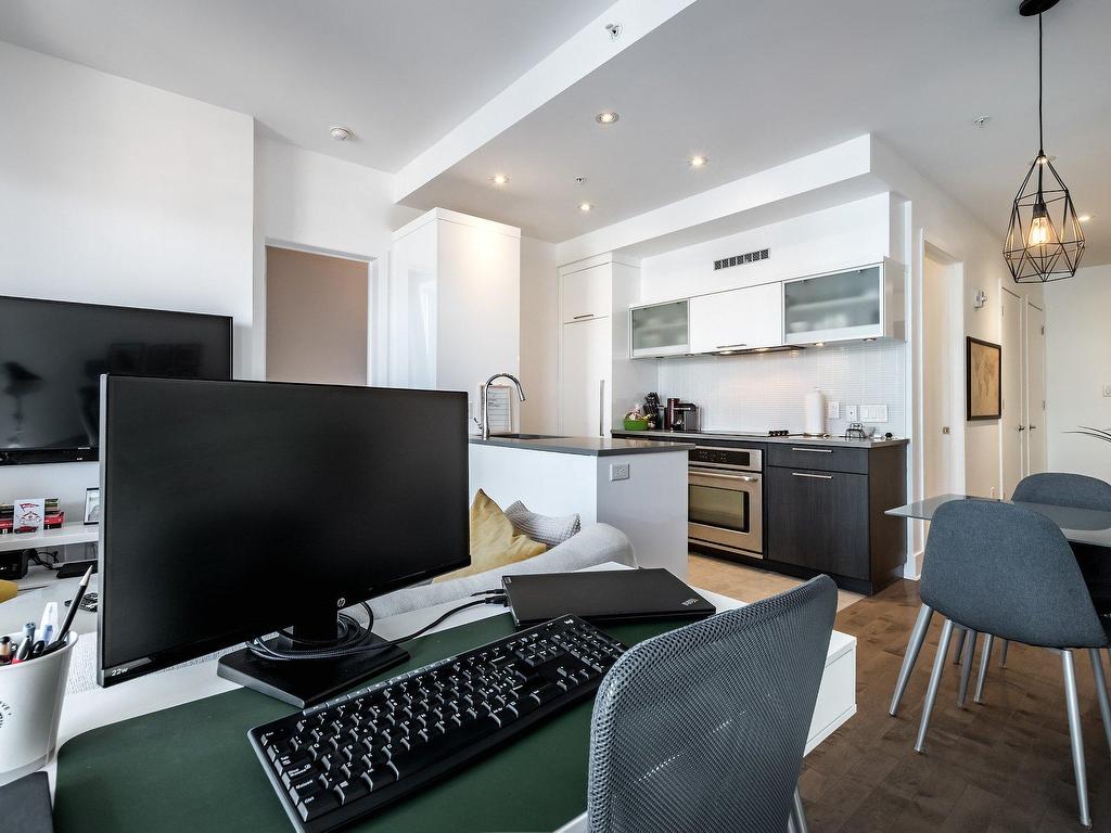 









901


Rue de la Commune E.

, 804,
Montréal (Ville-Marie),




QC
H2L0E2


