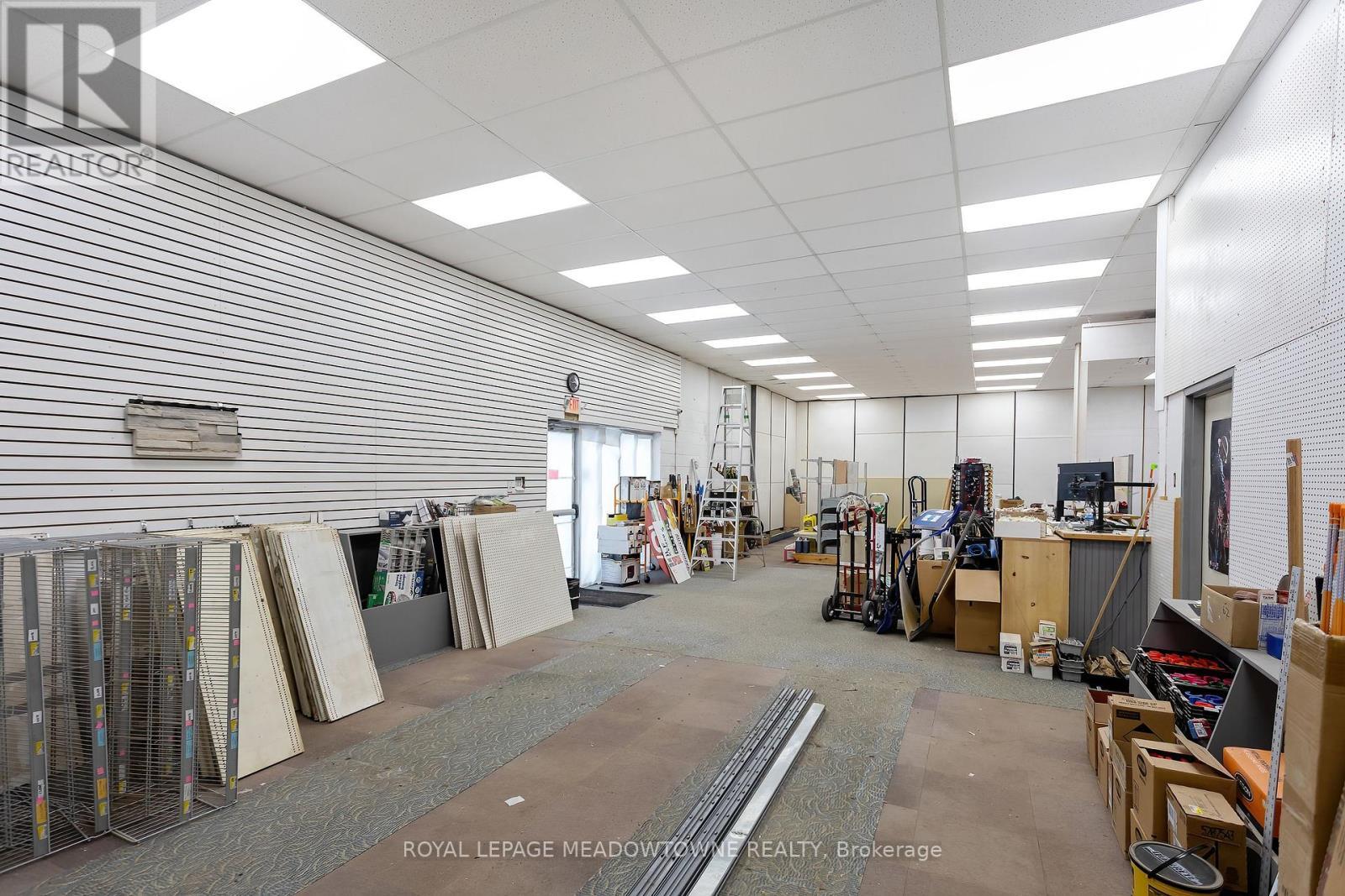 












1 - 500 MALTBY ROAD E

,
Guelph,




Ontario
N1L1G4

