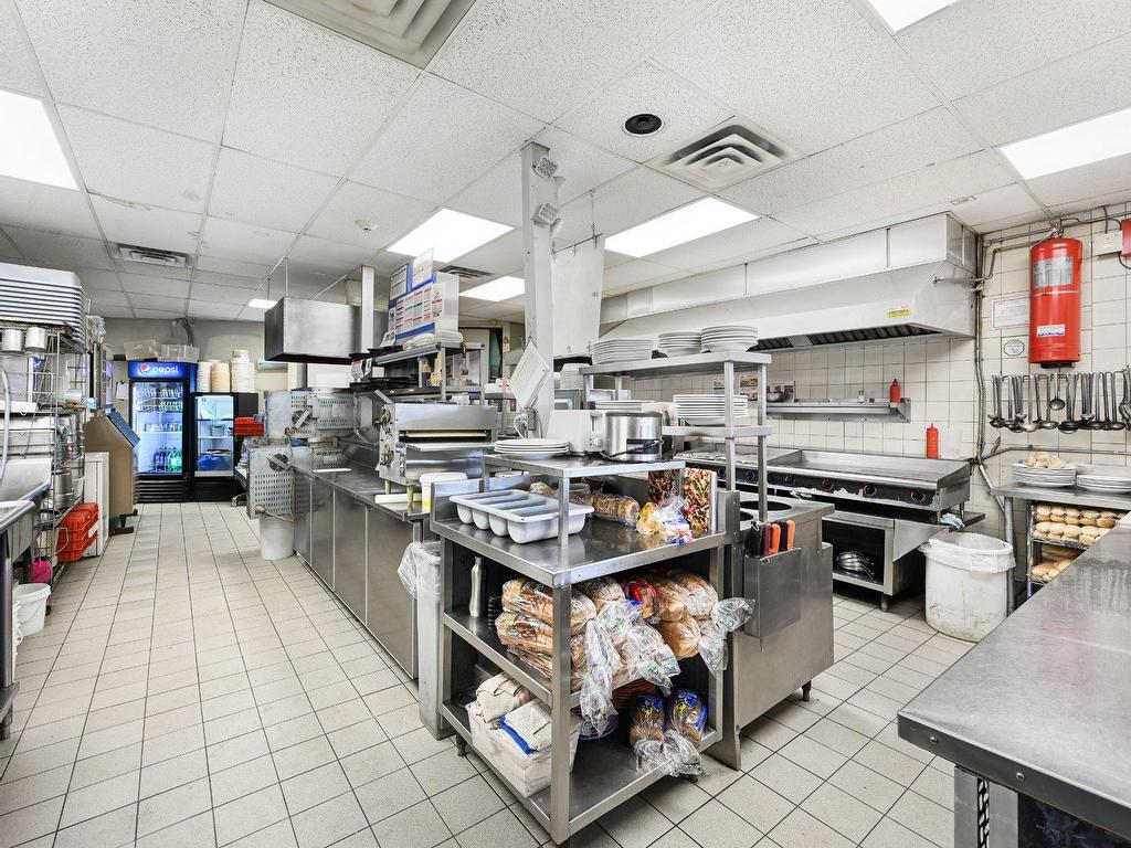 









419


Rue St-Jacques

,
Saint-Jean-sur-Richelieu,




QC
J3B2M1

