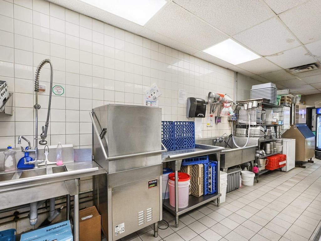 









419


Rue St-Jacques

,
Saint-Jean-sur-Richelieu,




QC
J3B2M1

