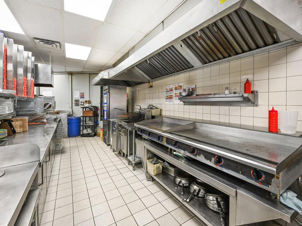 









419


Rue St-Jacques

,
Saint-Jean-sur-Richelieu,




QC
J3B2M1

