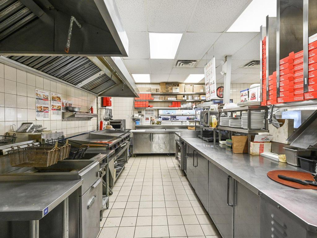 









419


Rue St-Jacques

,
Saint-Jean-sur-Richelieu,




QC
J3B2M1

