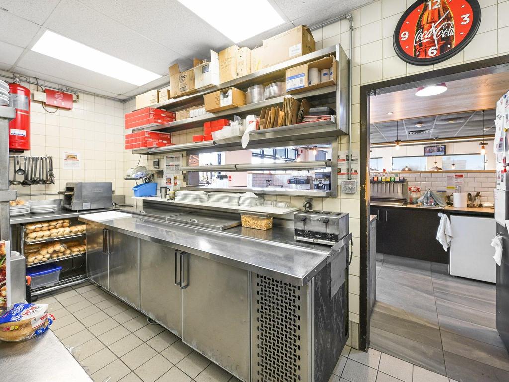 









419


Rue St-Jacques

,
Saint-Jean-sur-Richelieu,




QC
J3B2M1

