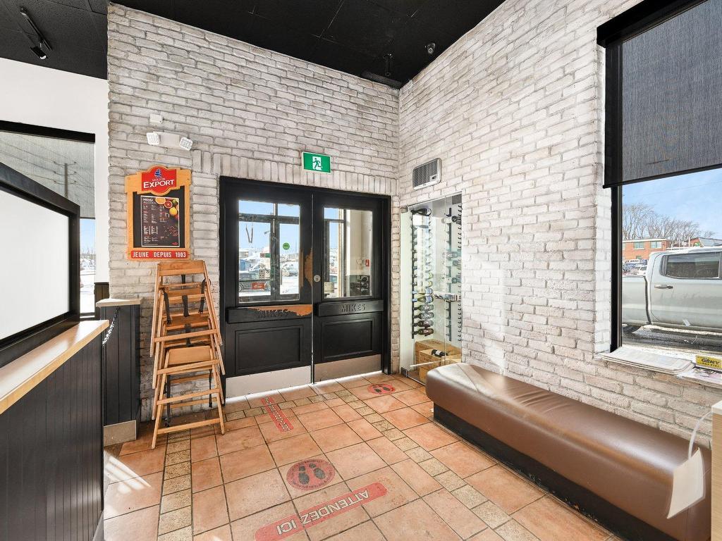 









419


Rue St-Jacques

,
Saint-Jean-sur-Richelieu,




QC
J3B2M1

