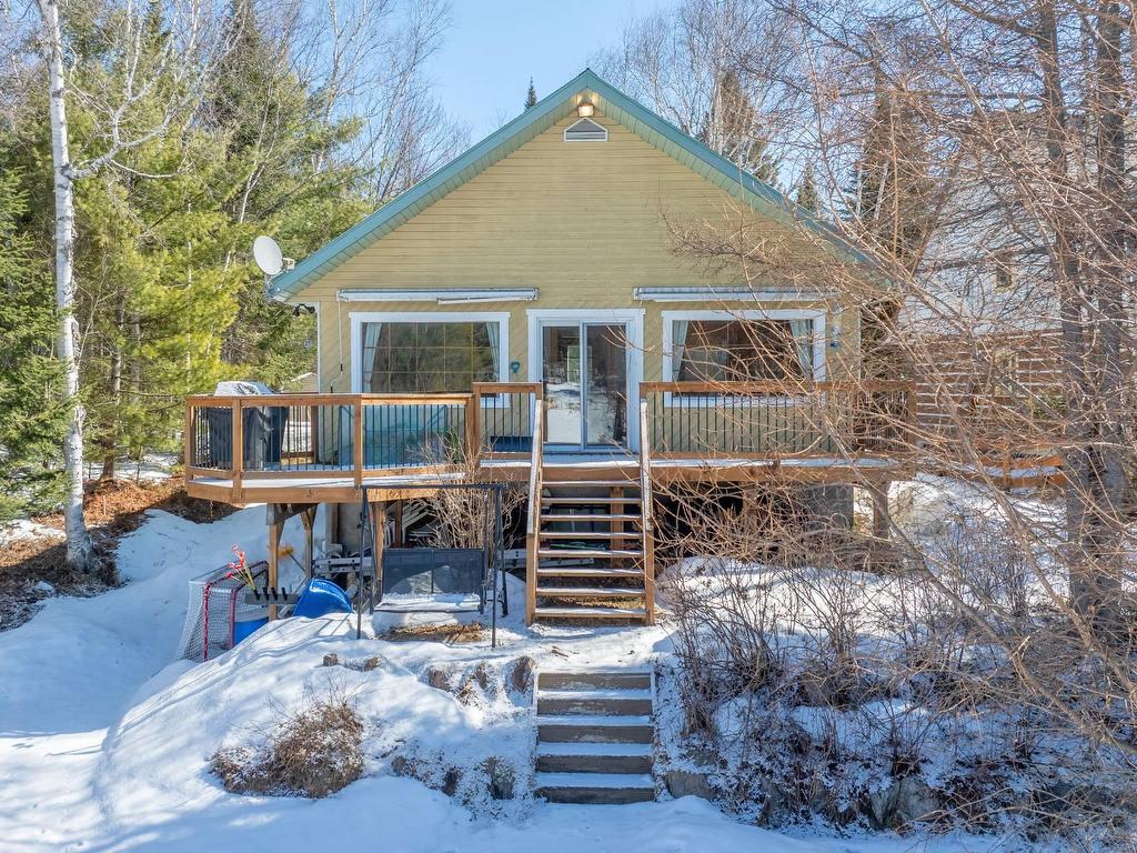 









637


Ch. du Lac-Lanthier E.

,
Rivière-Rouge,




QC
J0T1T0

