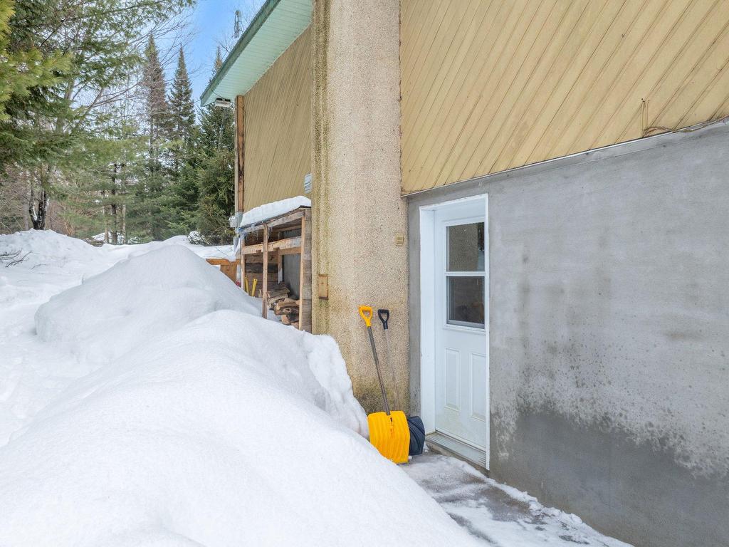 









637


Ch. du Lac-Lanthier E.

,
Rivière-Rouge,




QC
J0T1T0

