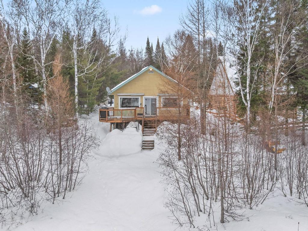 









637


Ch. du Lac-Lanthier E.

,
Rivière-Rouge,




QC
J0T1T0

