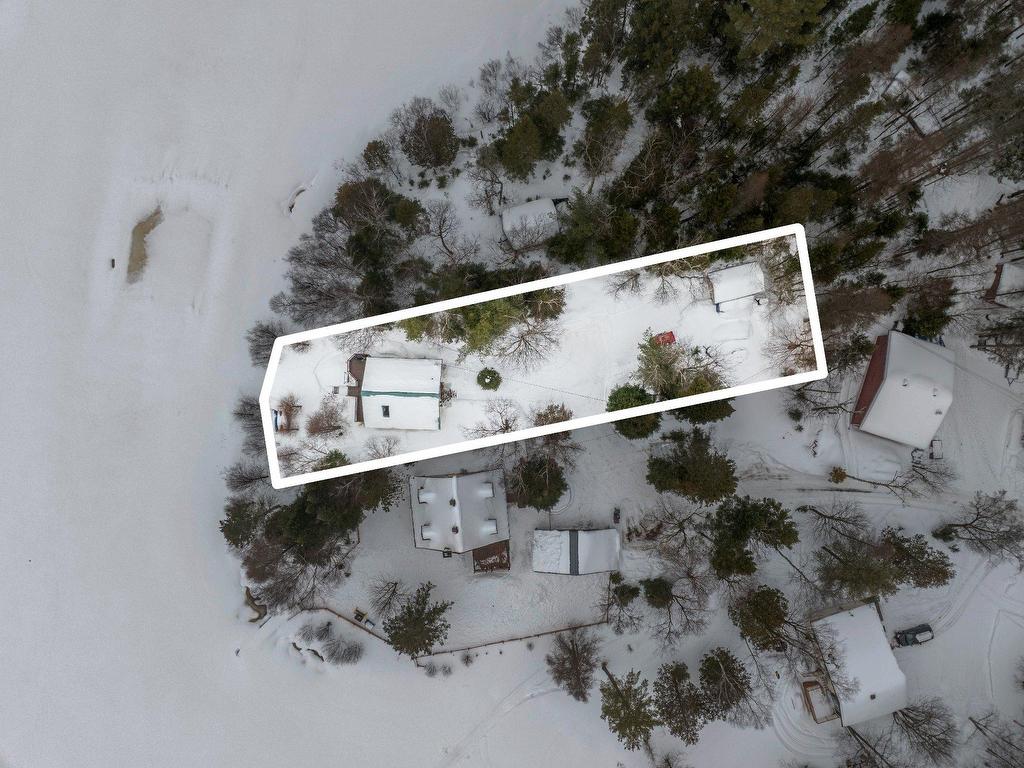 









637


Ch. du Lac-Lanthier E.

,
Rivière-Rouge,




QC
J0T1T0

