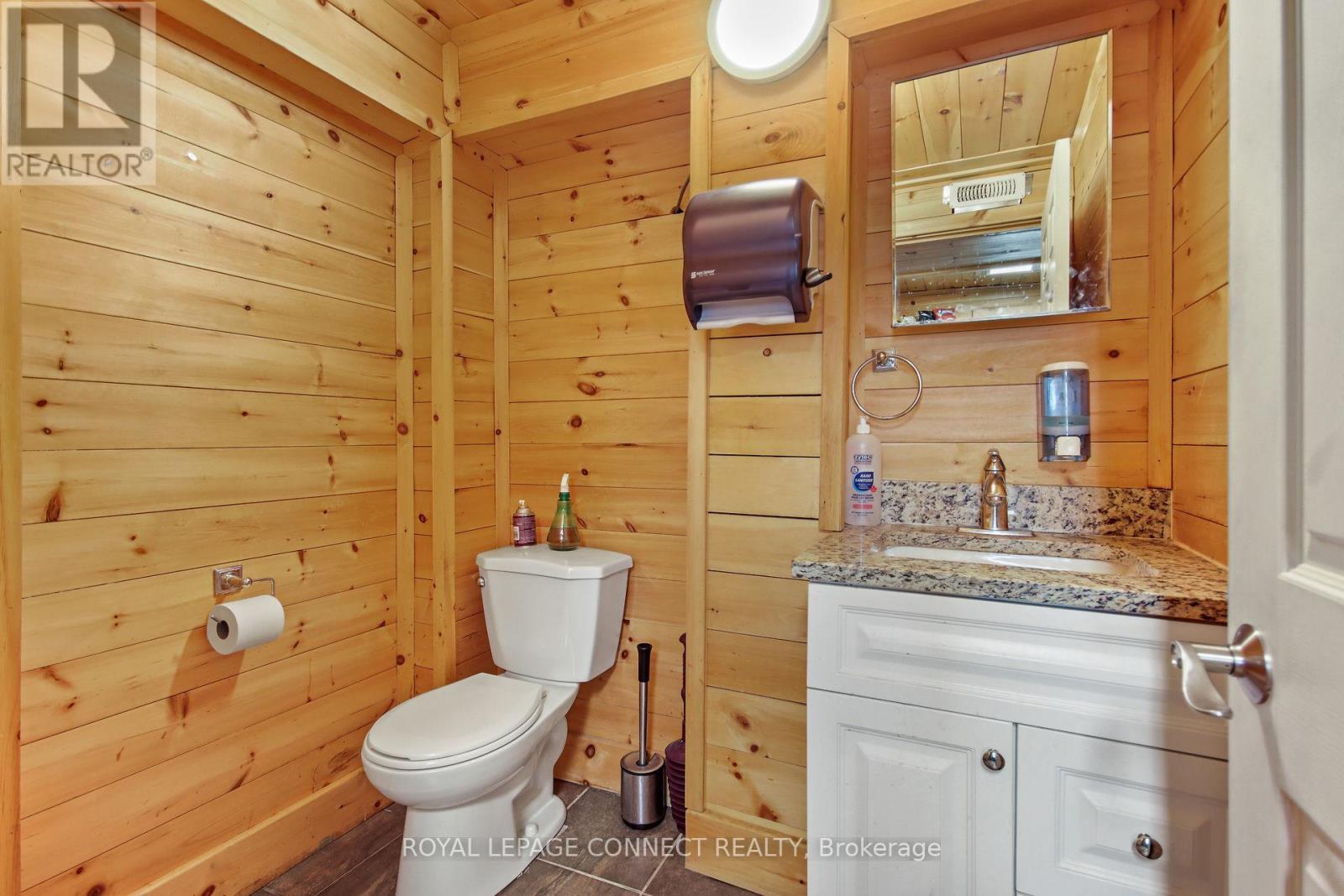 












5804 HIGHWAY 41 ROAD

,
Addington Highlands,




Ontario
K0K2A0

