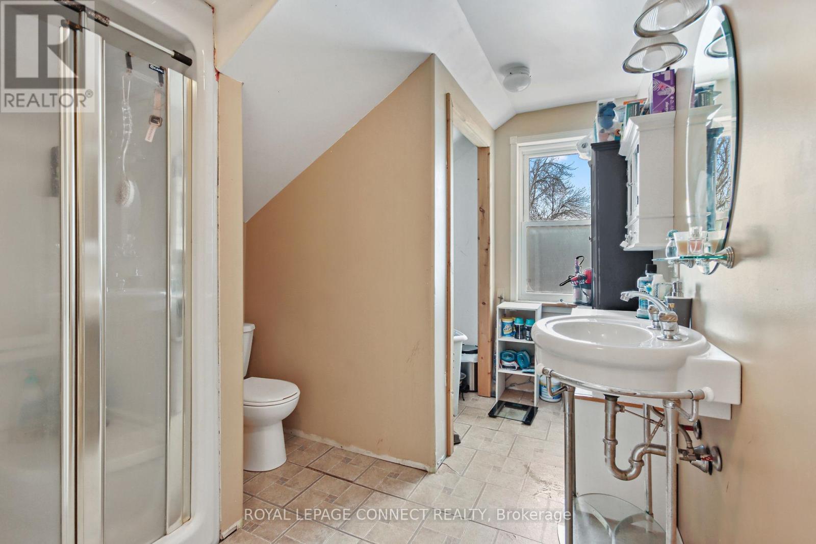 












5804 HIGHWAY 41 ROAD

,
Addington Highlands,




Ontario
K0K2A0

