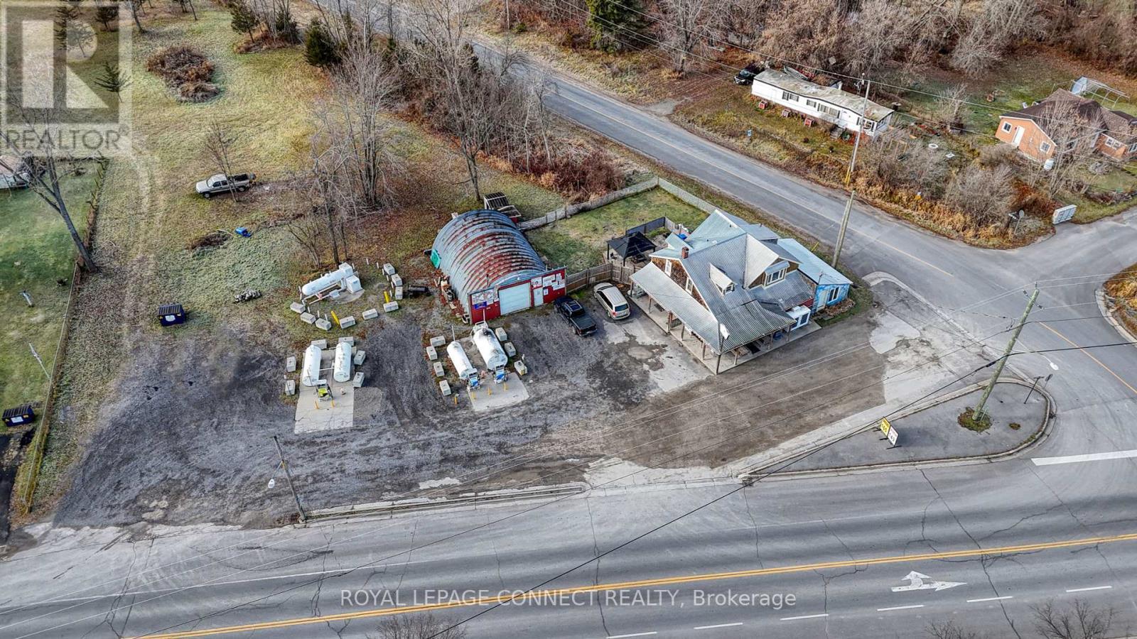 












5804 HIGHWAY 41 ROAD

,
Addington Highlands,




Ontario
K0K2A0

