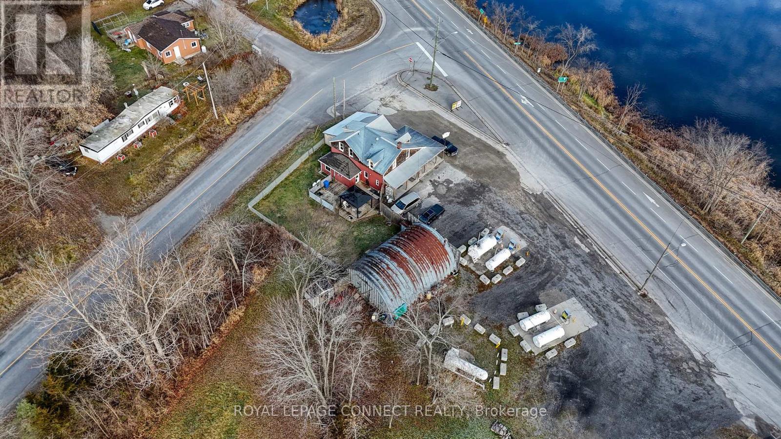












5804 HIGHWAY 41 ROAD

,
Addington Highlands,




Ontario
K0K2A0

