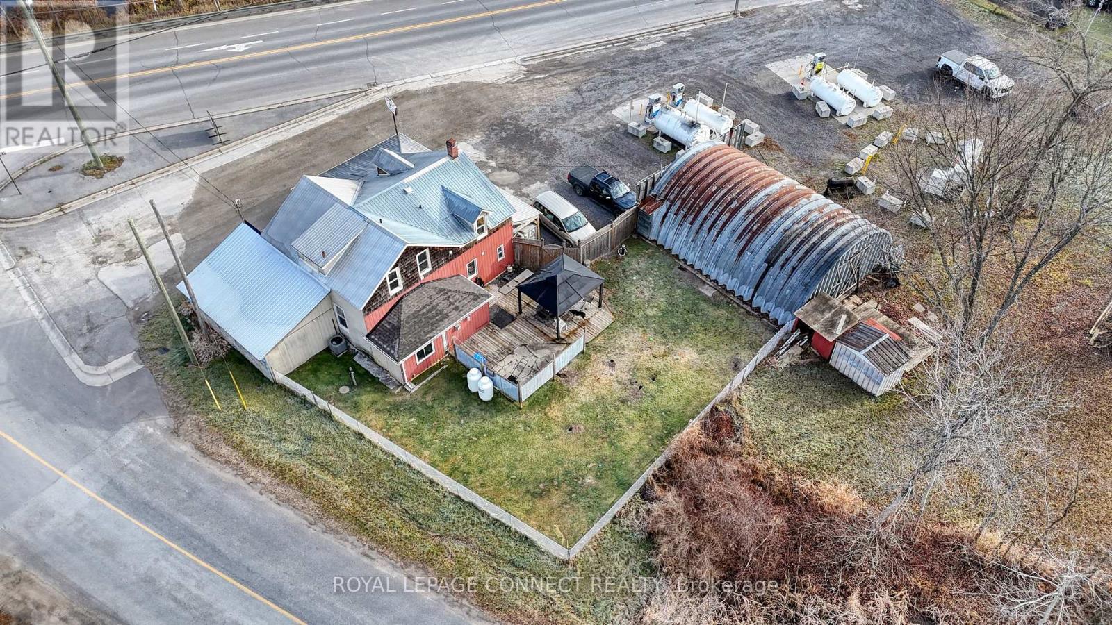 












5804 HIGHWAY 41 ROAD

,
Addington Highlands,




Ontario
K0K2A0

