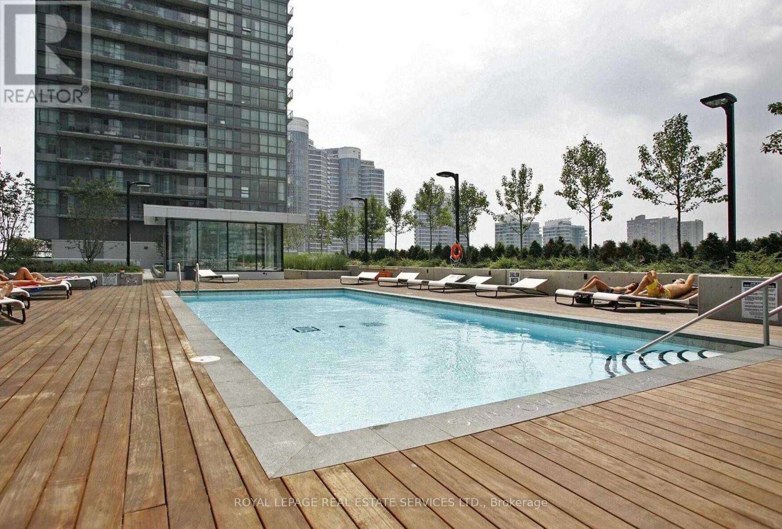 












4807 - 65 BREMNER BOULEVARD

,
Toronto,




Ontario
M5J0A7

