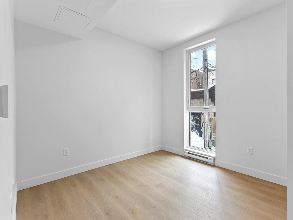 









6037


Boul. De Maisonneuve O.

, 101,
Montréal (Côte-des-Neiges/Notre-Dame-de-Grâce),




QC
H4A0B5

