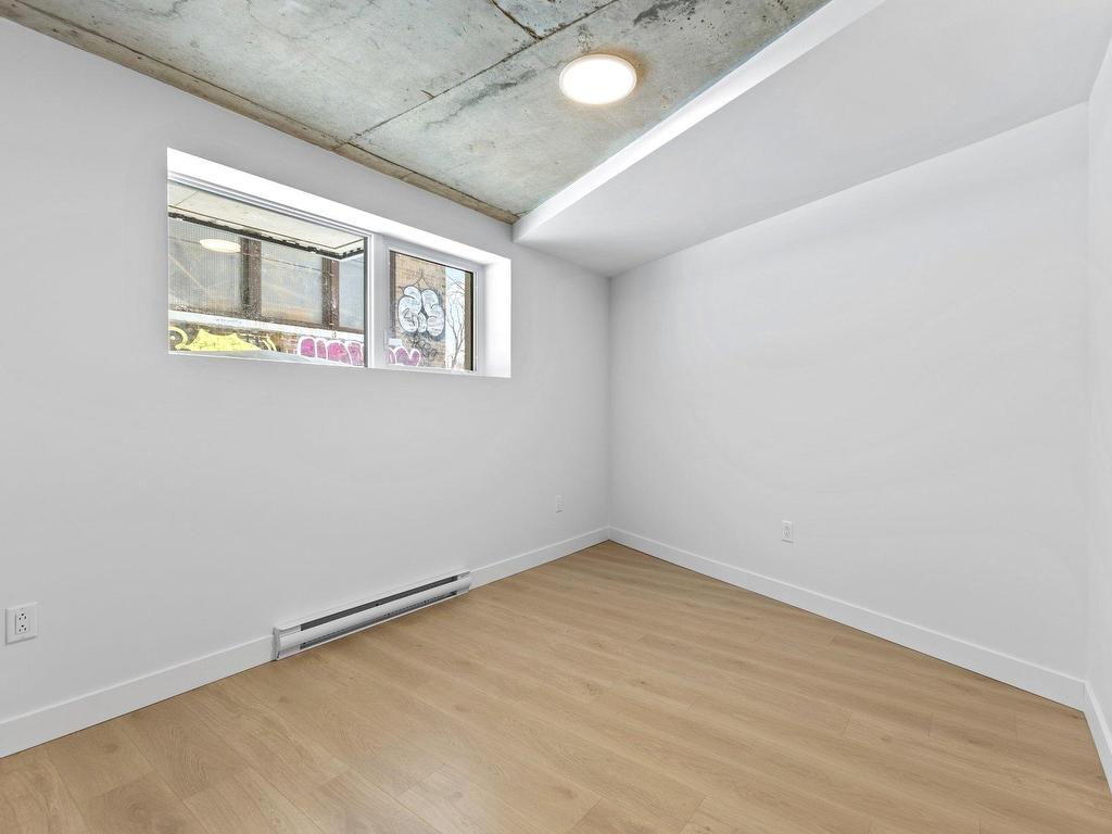 









6037


Boul. De Maisonneuve O.

, 101,
Montréal (Côte-des-Neiges/Notre-Dame-de-Grâce),




QC
H4A0B5

